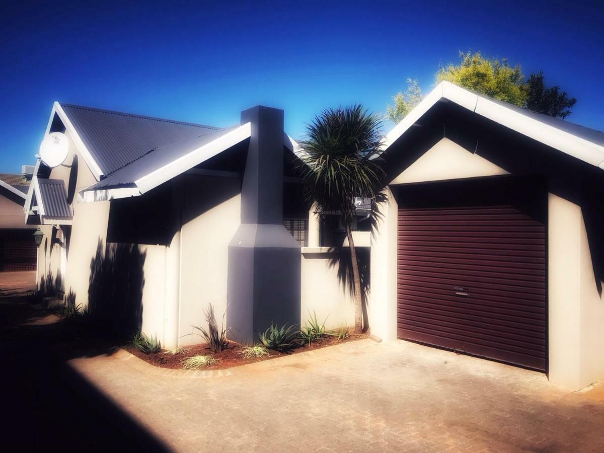 Appartamento Rosedene Bloemfontein Esterno foto