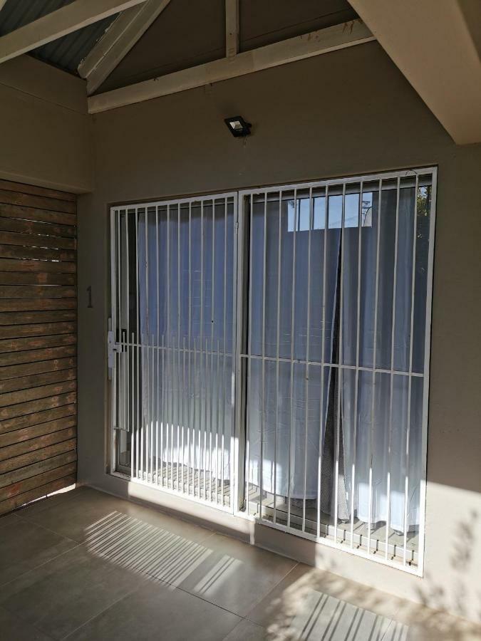 Appartamento Rosedene Bloemfontein Esterno foto